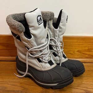 Sorel Women’s Winter Snow Boots Waterproof Size 8